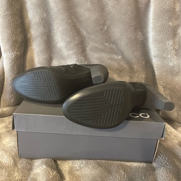 Ecco Shape 75 Women’s Bootie - Picture 6 of 9